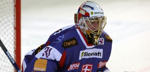 Slovenský hokejový gólman Rastislav Staňa se těší na působení v extraligové Spartě.