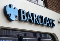 Barclays se zbaví víc než poloviny lidí.