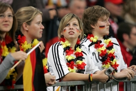 V Německu je návštěva fotbalového utkání i společenskou záležitostí.
