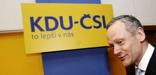"Hamižný" Cyril Svoboda, dlouholetá tvář KDU-ČSL by rád sloužil někde na ambasádě.