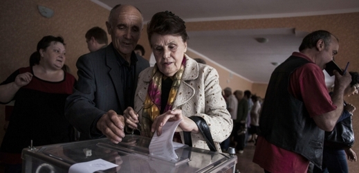 Referendum o samostatnosti Doněcké a Luhanské oblasti.