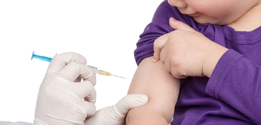 Názory na očkování se liší, obecně se však má za to, že zdraví prospívají (ilustrační foto).