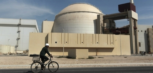 Jaderná elektrárna v íránském Búšehru.