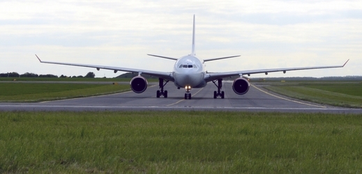 Na pražském Letišti Václava Havla nouzově přistálo letadlo ruské společnosti Ural Airlines (ilustrační foto).