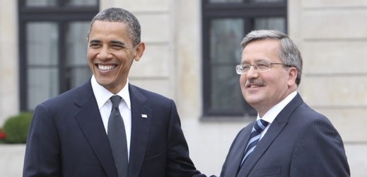 Barack Obama (vlevo) a Bronislaw Komorowski v květnu 2011.