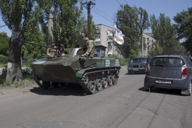Verze Kyjevu ja taková, že armáda odrazila útoky rebelů.