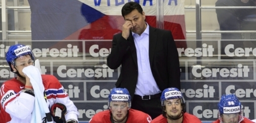 Reprezentační trenér Vladimír Růžička nebyl s výkonem svých svěřenců proti Francii vůbec spokojený.