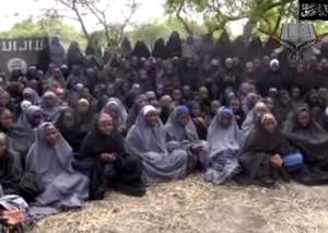 Skupina dívek, které unesli teroristé z Boko Haram.