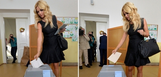 Monika Babišová měla při hlasování problém.