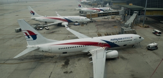 Malaysia Airlines, které čelí skandálu se zmizelým Boeingem letu MH370, mají velké finanční problémy.