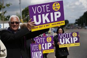 V Británii už mají odvoleno, voliče se snažila zaujmout protiunijní strana UKIP.