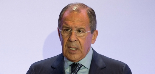 Sergej Lavrov ujistil Ukrajinu, že ruské vedení má zájem na dialogu s novým prezidentem.
