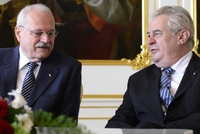 Ivan Gašparovič (vlevo) a Miloš Zeman.