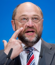 Pokud by se Junckerovi nepodařilo získat podporu, na řadě bude Martin Schulz.
