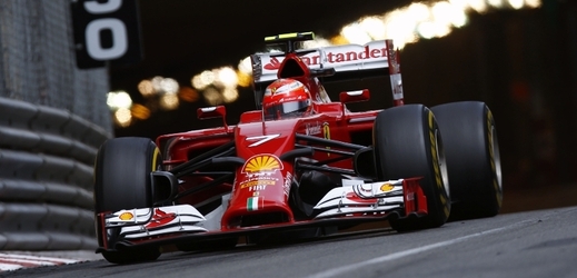Kimi Räikkönen na výraznější úspěch po svém návratu do Ferrari stále čeká. 