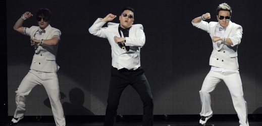 Videoklip k písni Gangnam Style jihokorejského rapera PSY překonal další rekord.
