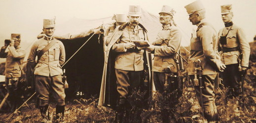 Manévry v roce 1914.