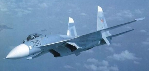 Ruský Su-27 bez výzbroje.