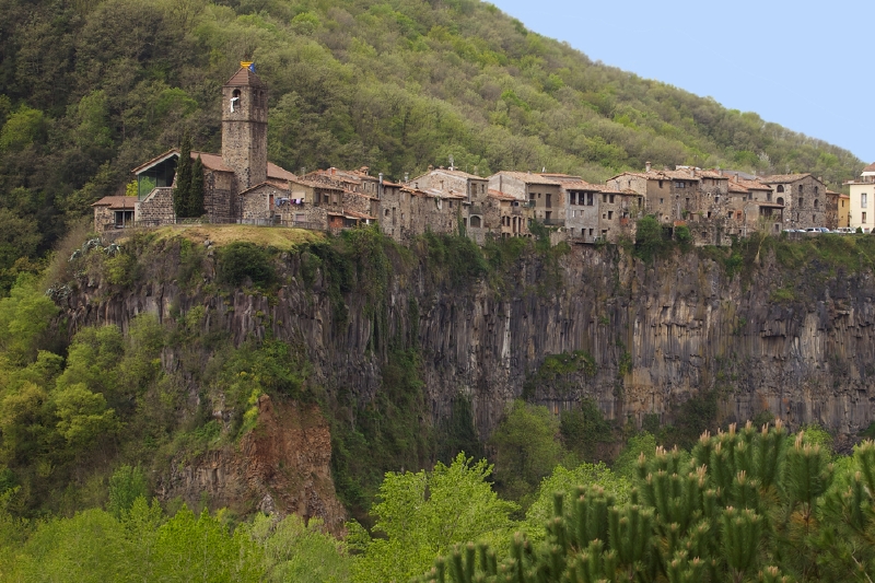 Castellfollit de la Roca, Španělsko. (Foto: Shutterstock.com)
