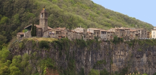 Castellfollit de la Roca, Španělsko. (Foto: Shutterstock.com)