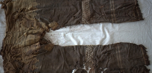Nejstarší kalhoty na světě? Nález archeologů z Číny.