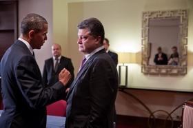 Prezident Obama a prezident-oligarcha Porošenko ve Varšavě.
