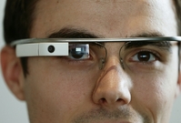 Google Glass jsou mnohým trnem v oku (ilustrační foto).