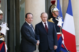 Vladimir Putin s Francois Hollandem při čtvrteční schůzce.