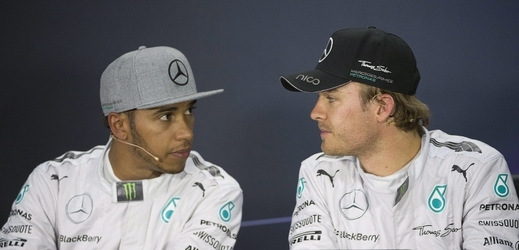 Novodobí rivalové Lewis Hamilton (vpravo) a Nico Rosberg (vlevo).