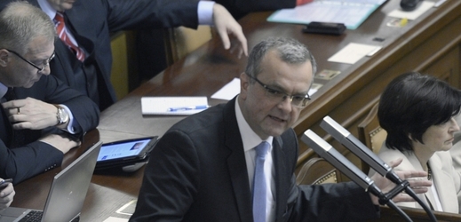 Miroslav Kalousek považuje zákon za populistický.