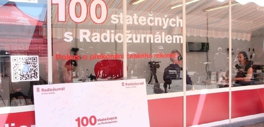 Takto vypadalo mobilní studio Českého rozhlasu.