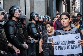 Na pořádek v brazilských ulicích dohlížejí tisícovky policistů.