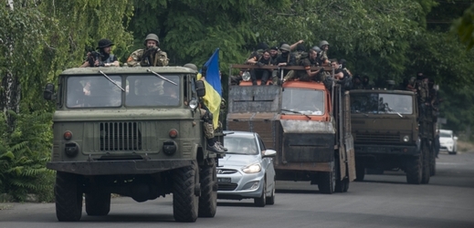 Ukrajina prý vyslala dva obrněné transportéry na území Ruska.