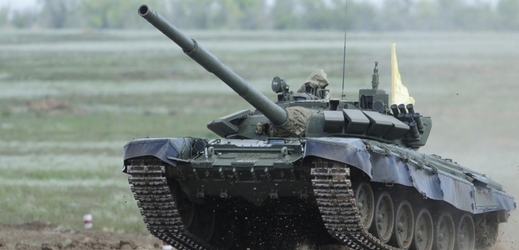NATO má prý důkazy o přesunu ruských tanků na Ukrajinu (ilustrační foto).