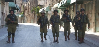 Hebron - izraelští vojáci pátrají po unesených.