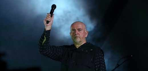 Peter Gabriel na koncertě v O2 aréně na podzim 2013.