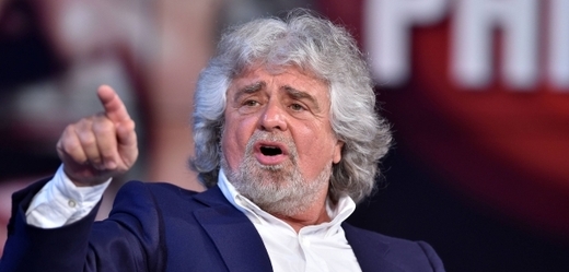 Beppe Grillo už je ochotný spolupracovat s politickým establishmentem.