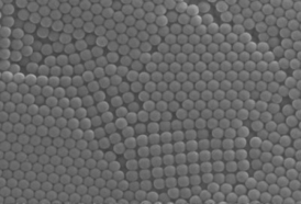 Polystyrenové nanočástice.