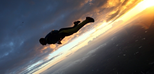 Odvážlivci skočili s wingsuitem z hory Tianmen (ilustrační foto).