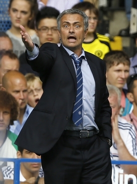Trenér londýnské Chelsea José Mourinho.