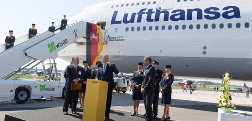 Lufthansa se může vydat cestou nízkonákladových aerolinek.