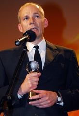 Režisér Andreas Horvath převzal v Karlových Varech v roce 2006 cenu za nejlepší dokument do 30 minut nazvaný Z pohledu penzionovaného nočního hlídače.