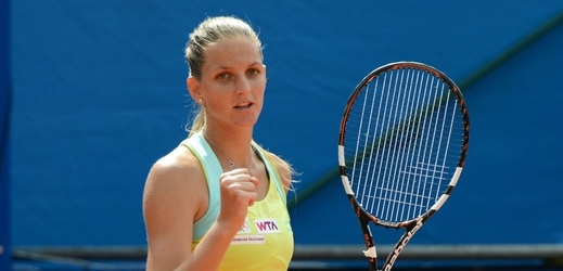 Tenistka Karolína Plíšková si stejně jako loni zahraje druhé kolo Wimbledonu. 
