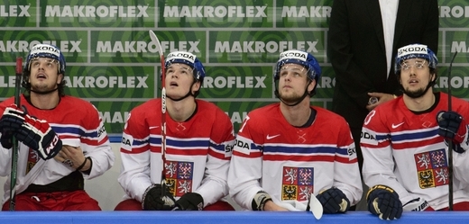 Hokejová reprezentace odehraje v nadcházející sezoně před mistrovstvím světa, které se uskuteční v Praze a Ostravě, šestnáct zápasů. 