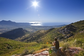 Korsika je oblíbeným cílem turistů.