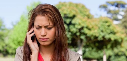 Jediný telefonát může způsobit větší starosti, než by se zdálo, zvlášť když nemáte práci (ilustrační foto).