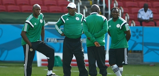 Nigerijští fotbalisté bojkotovali kvůli sporům o prémie za úspěchy na mistrovství světa čtvrteční trénink. 
