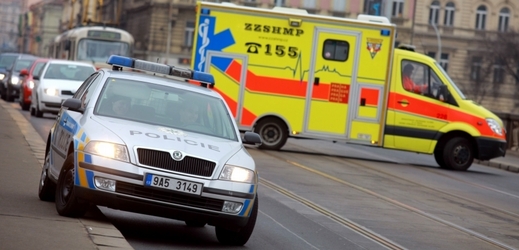 Policisté vyšetřují sobotní úmrtí mladého muže po pádu z okna hotelu v Praze 4 (ilustrační foto).
