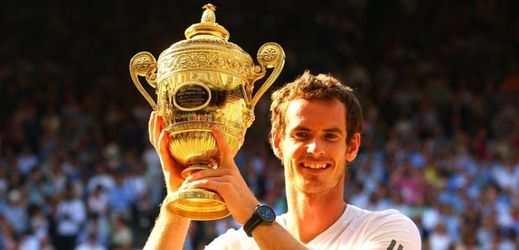 Úřadující mistr Andy Murray zatím při obhajobě titulu neztratil ani set.