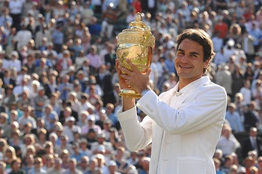 Roger Federer je spolu se Sampresem nekorunovaný král Wimbledonu.
